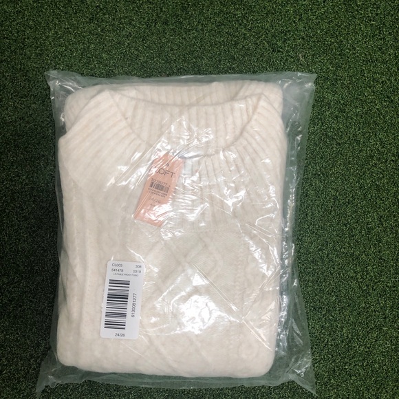 NEW LOFT Plus Cable Front Turtleneck Sweater Ivory Size 20 / 22 - Picture 12 of 13